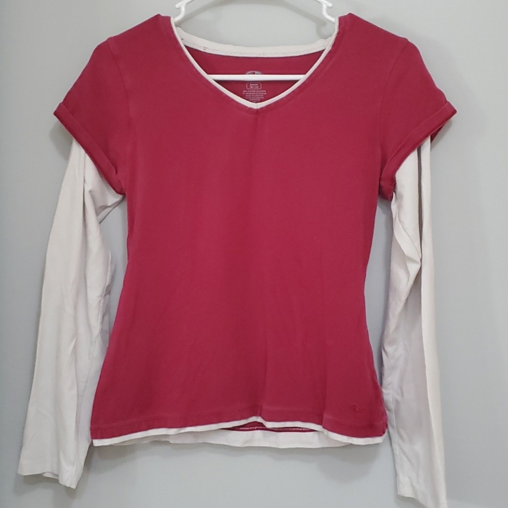 Long sleeve top.